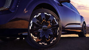 AUDI E7X (черный) - колесо колеса.