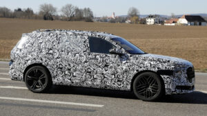 Новый Audi Q9 - сбоку.