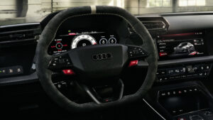 Audi RS 3 Competition Limited - рулевое колесо