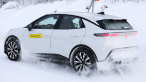 Cupra Raval - заднее белое угловое белье.