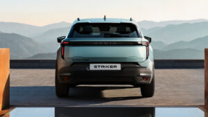 Dacia Striker - полная задняя часть.