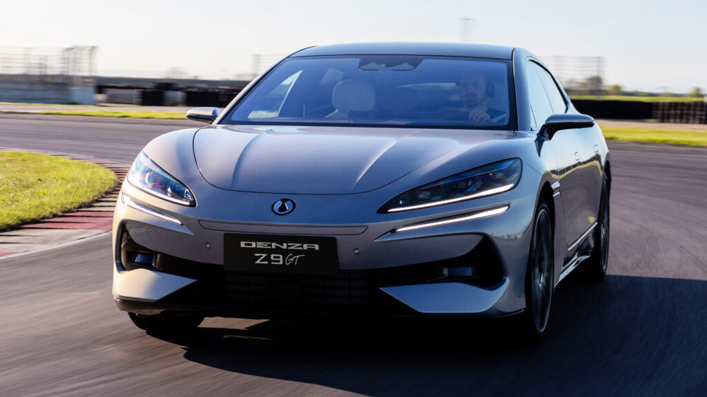 Denza Z9GT - front cornering