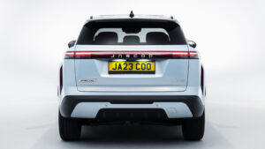 Jaecoo 7 SHS-S - полная задняя часть.