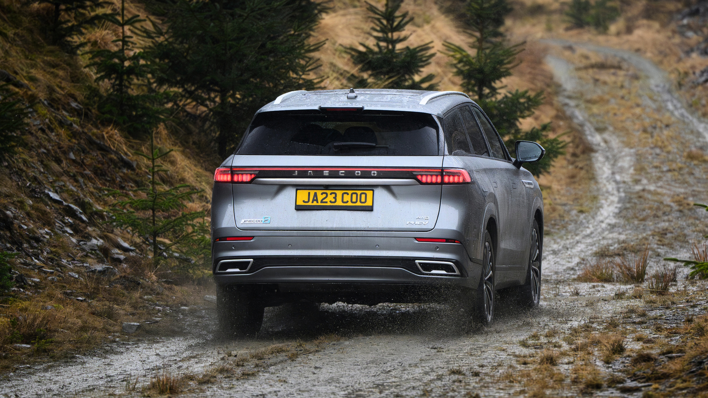 Jaecoo 8 - задняя часть.