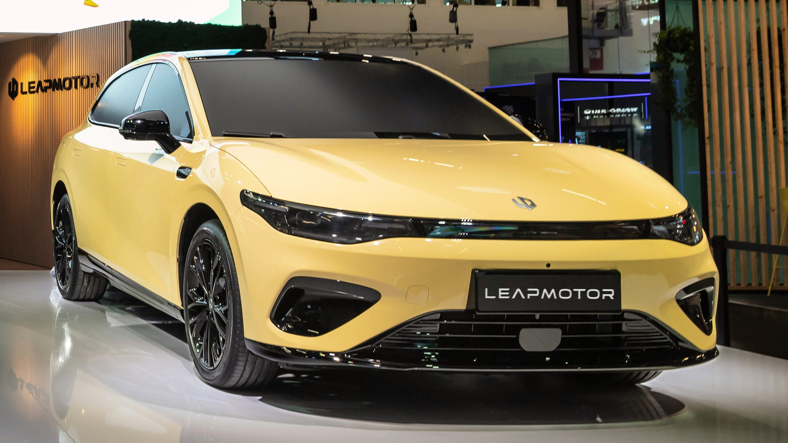 Leapmotor B05 - Мюнхенский фронт