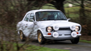 MST Mk1 Sports Escort ремейк - переднее отслеживание.