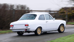 MST Mk1 Sports Escort remake - задние повороты в поворотах.