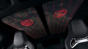 Mercedes-AMG GT 4-дверное купе - крыша крыши.