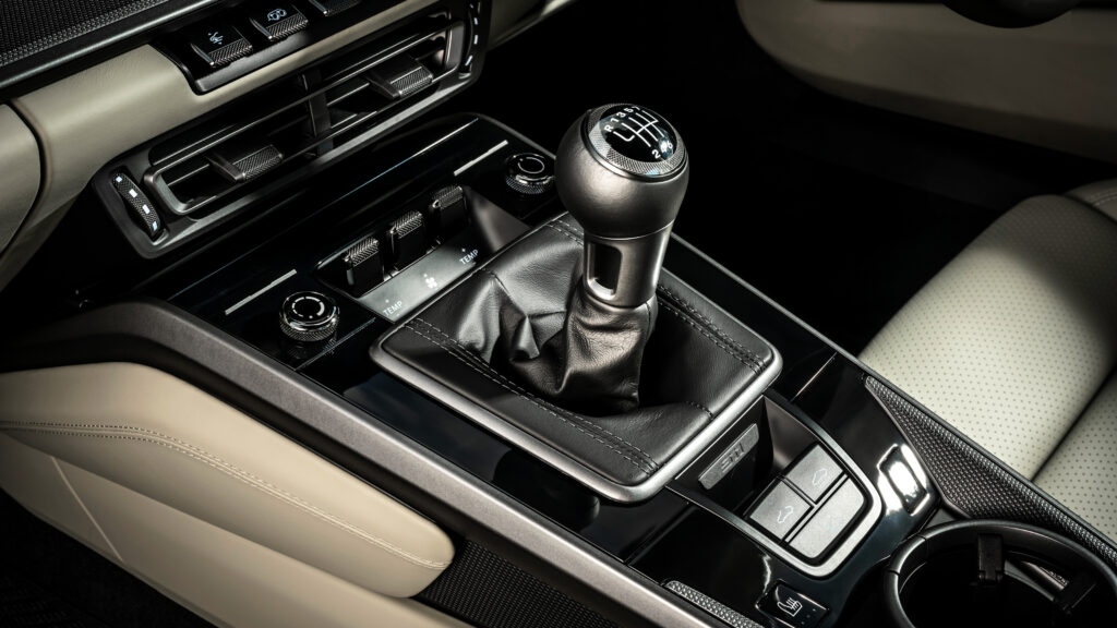 Porsche 911 Carrera S 7-Speed gear stick