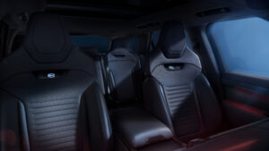 Range Rover Sport SV Ultimate - сиденья для пассажиров.