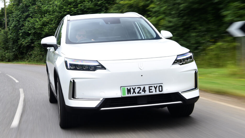 Страховщики по-прежнему отказываются покрывать некоторые китайские автомобили, несмотря на бум продаж Skywell BE11 - front action