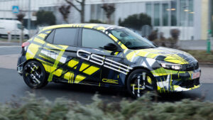 Vauxhall Corsa GSE - динамический двигатель с передним углом