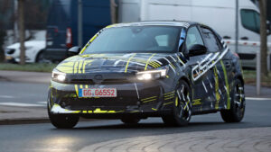 Vauxhall Corsa GSE - передний поворот в поворотах.