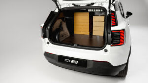 Volvo EX30 Cargo - грузовое пространство для грузов.