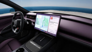 Xiaomi SU7 - приборная панель.