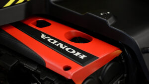 Ариэль Атом 4RR - двигатель Honda.