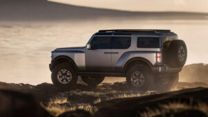 Концепция внедорожника Hyundai Boulder - задняя сторона 3/4