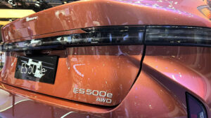 Lexus ES Shanghai 2025 - детали задней части.