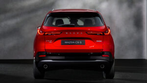 Mazda CX-5 - полная задняя часть.