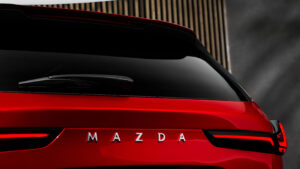 Mazda CX-5 - деталь задней части.