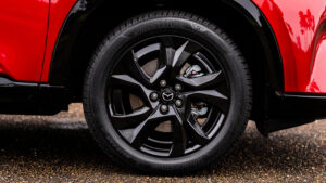 Mazda CX-5 - колесное колесо.