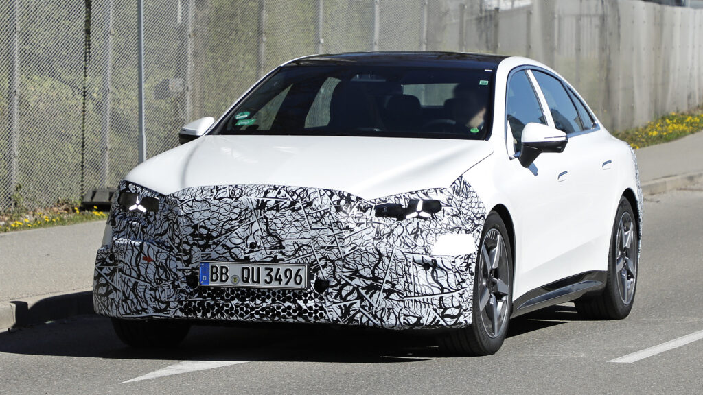 Mercedes C-Class Electric - white front 3/4