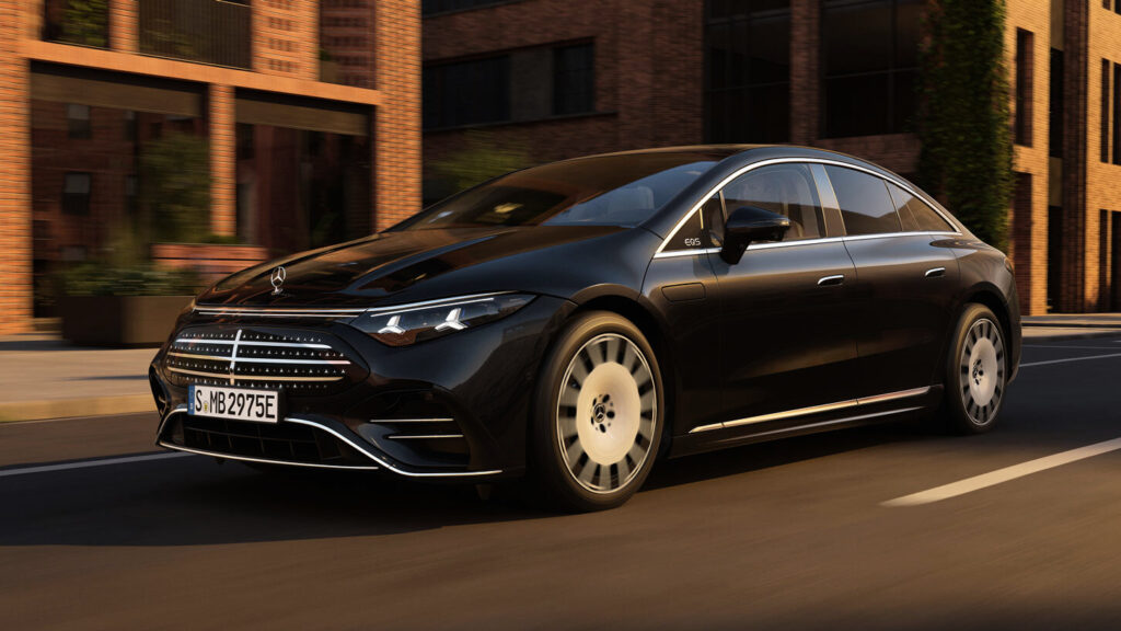 Mercedes EQS facelift - front action