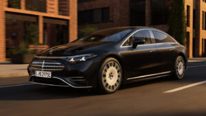 Mercedes EQS facelift - front action