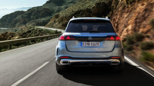 Мерседес GLE - полная задняя часть.