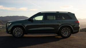 Мерседес GLS facelift - боковая статика.