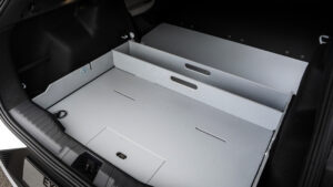 Новый Ford Explorer Van - грузовой этаж.