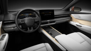 Lexus ES 350e - салон с кабиной