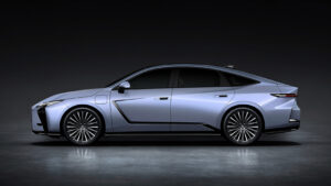 Lexus ES 350e - с боковой стороны