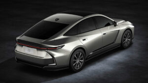 Lexus ES 300h - задняя часть