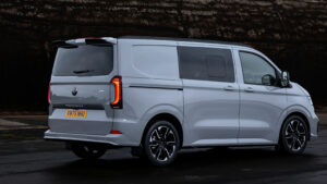 Volkswagen Transporter Sportline UK задняя часть задней части