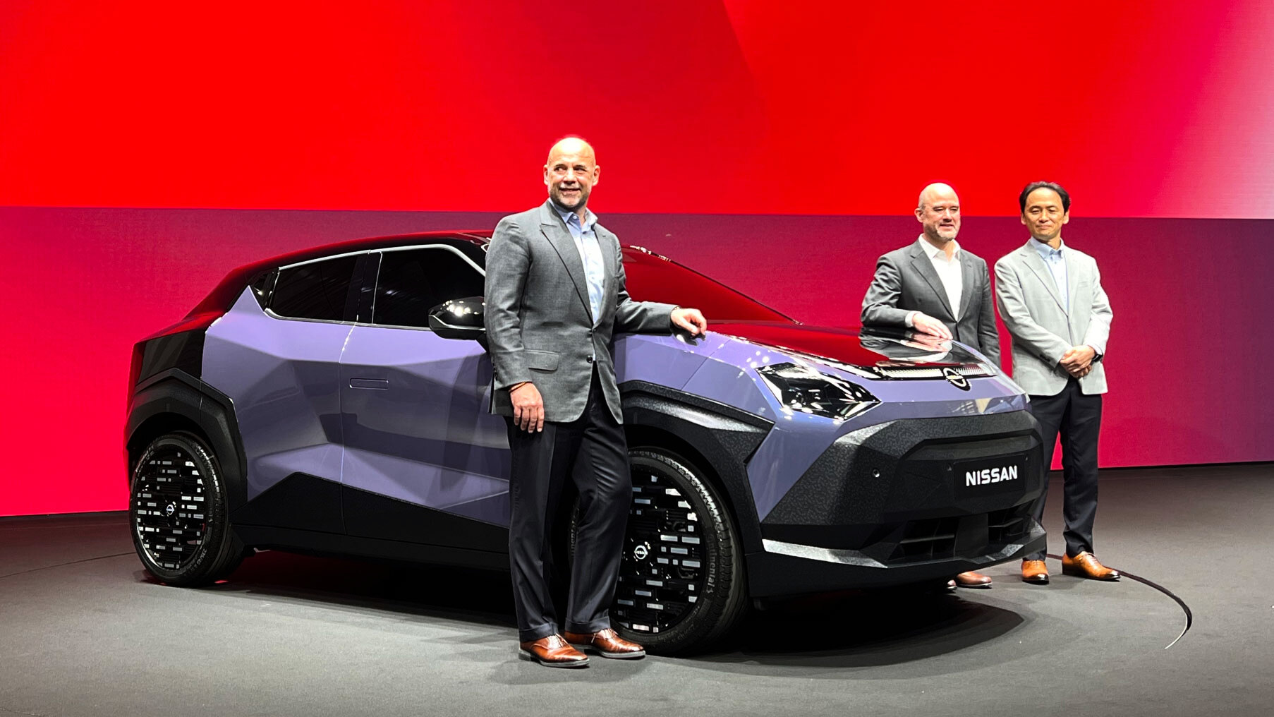 Nissan Juke Juke - это гигантский автомобиль.