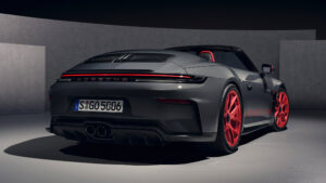 Porsche 911 SC - серый задний ряд.