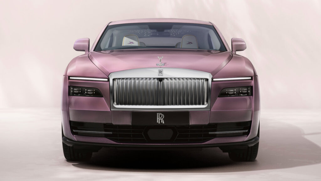 Rolls-Royce Spectre full front