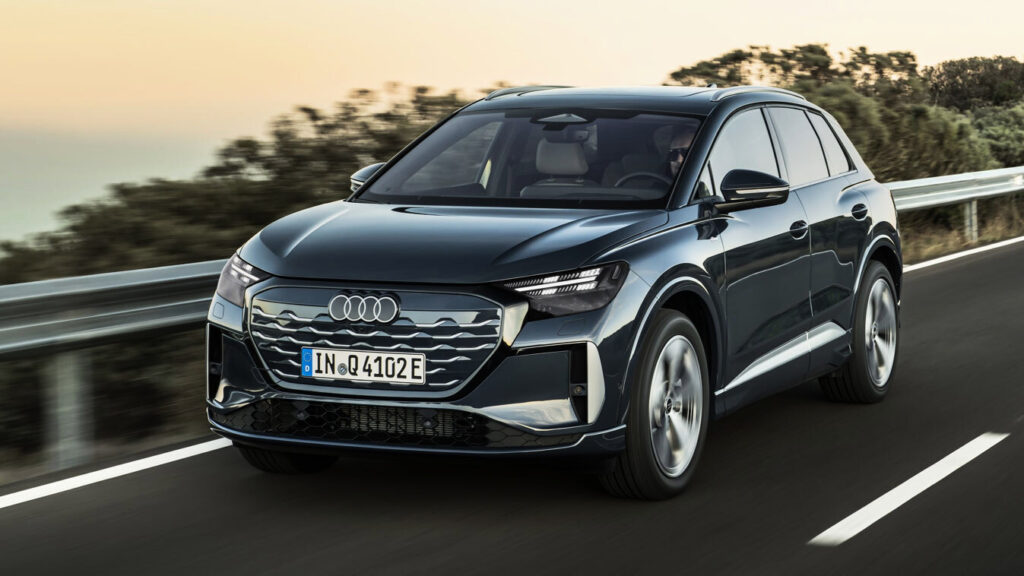 Audi Q4 e-tron facelift - front action