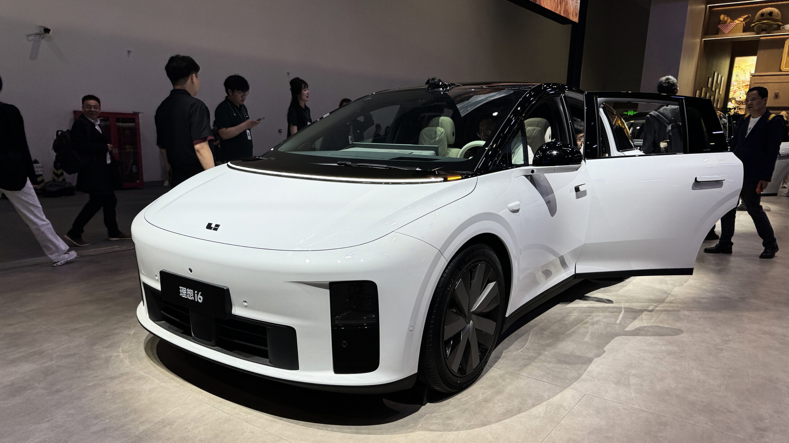 Пекинский автосалон 2026 - Li Auto i6