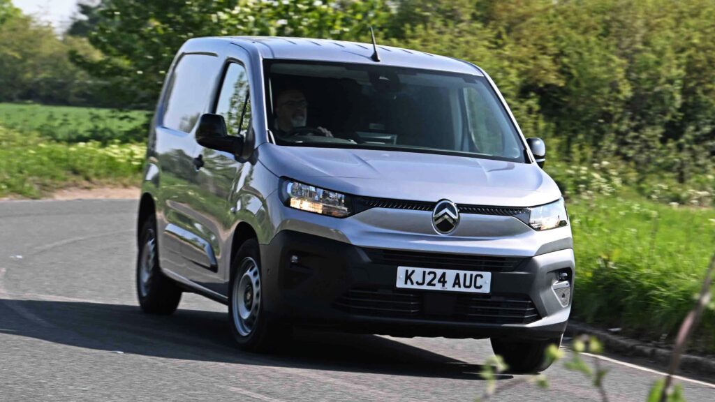 Citroen Berlingo Van - front cornering