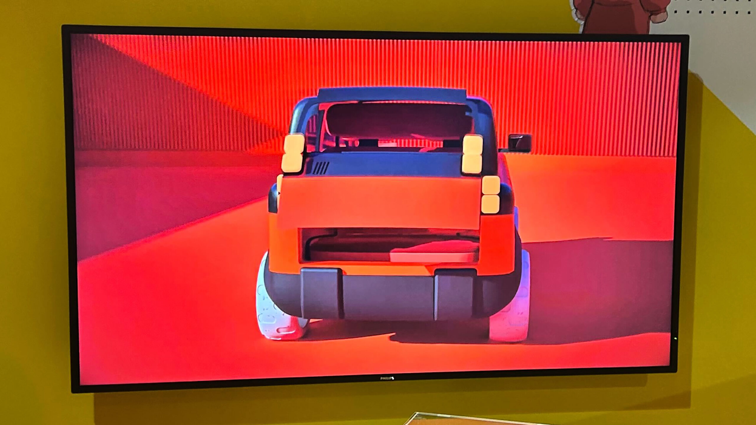 Дизайн Fiat Pandina отображается на экране.