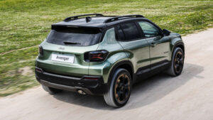 Jeep Avenger 85-я годовщина - задняя часть.