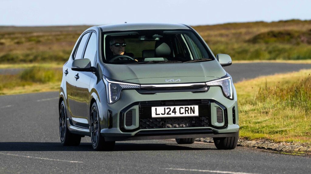 Kia Picanto - front cornering left