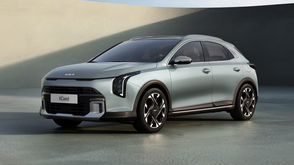 Kia XCeed вновь обновлен, несмотря на неопределенное будущее 2026 Kia XCeed facelift - front