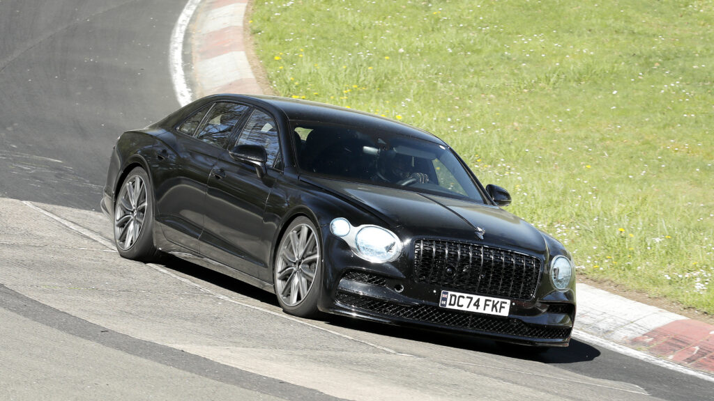 Bentley Flying Spur facelift - front cornering