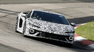 Тестирование нового Lamborghini Temerario Spyder на Нюрбургринге - передние повороты в поворотах.