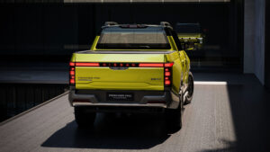 Nissan Frontier Pro гибридный - задний конец.