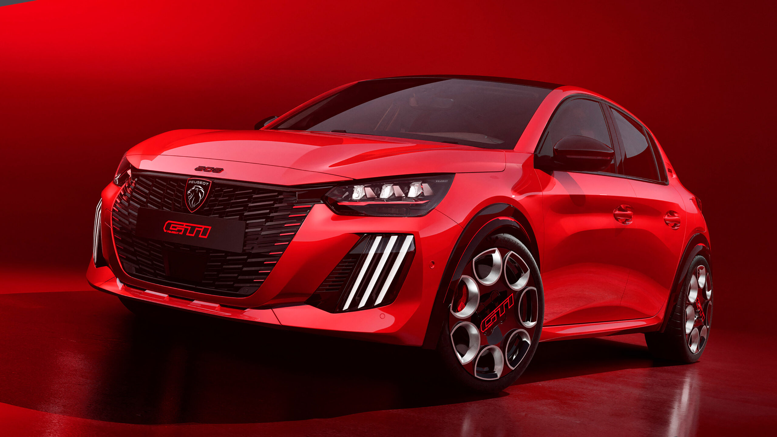 Peugeot E-208 GTi - передняя передняя часть.
