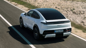 Porsche Cayenne Coupe Electric - с задней панелью